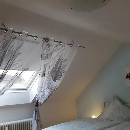 Ferien-& Monteurwohnung Koenen2 Nah Am Westfield Centro شقة *