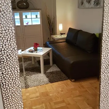 Apartment Ferien-& Monteurwohnung Koenen2 Nah Am Westfield Centro Oberhausen (North Rhine-Westphalia)